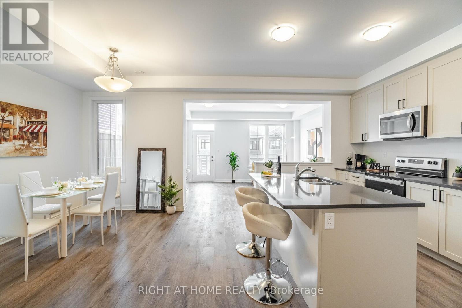 51 KEPPEL CIRC