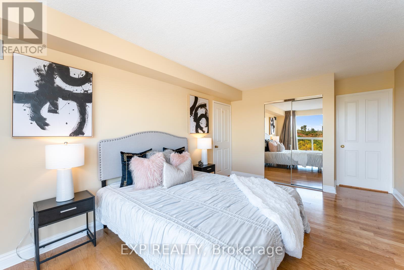 #606 -1800 THE COLLEGEWAY WAY, #606
