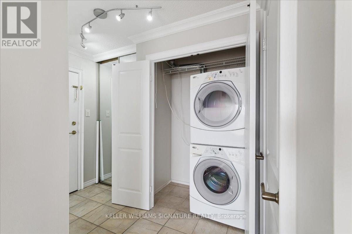 #1707 -2055 UPPER MIDDLE RD, #1707