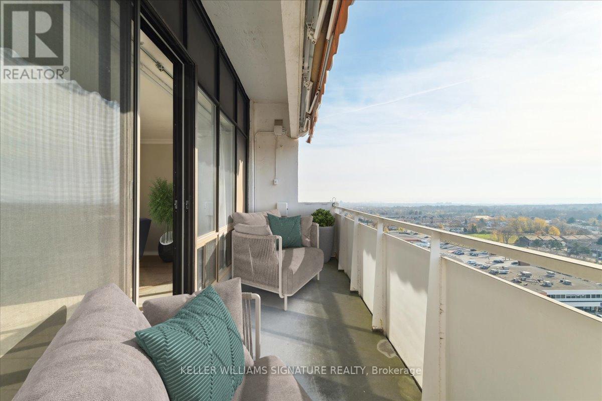 #1707 -2055 UPPER MIDDLE RD, #1707