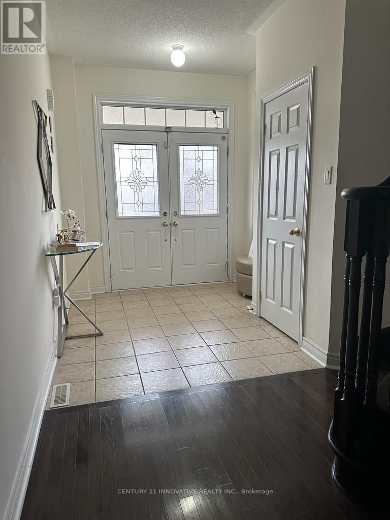 13 FAIRSERVICE DR