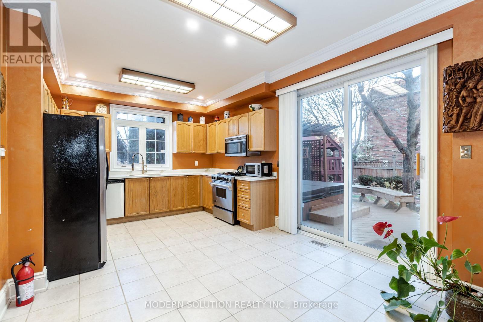 4826 FULWELL RD