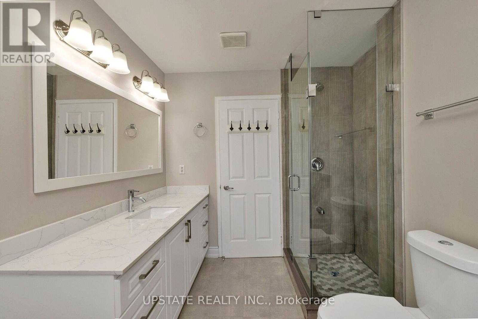 2262 YORKTOWN CIRC