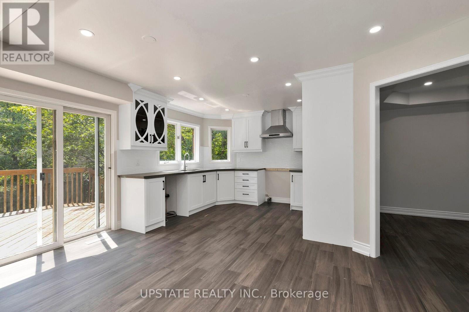 2262 YORKTOWN CIRC