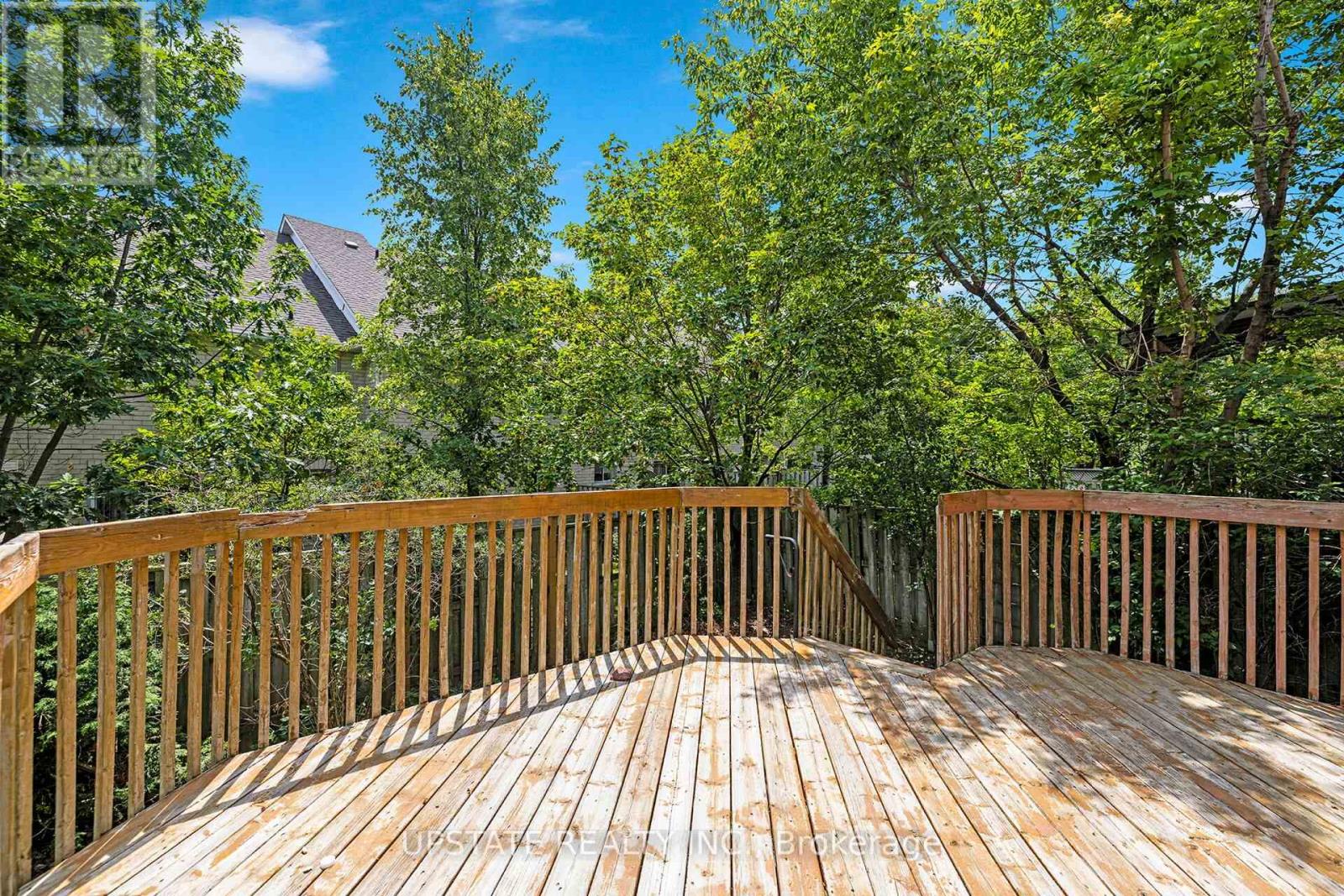 2262 YORKTOWN CIRC