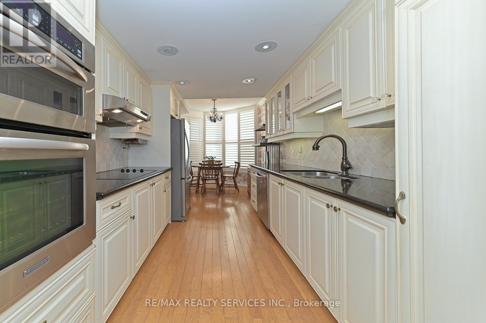 #804 -1905 PILGRIMS WAY, #804