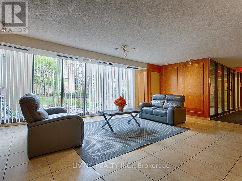 #502 -1300 MARLBOROUGH RD, #502