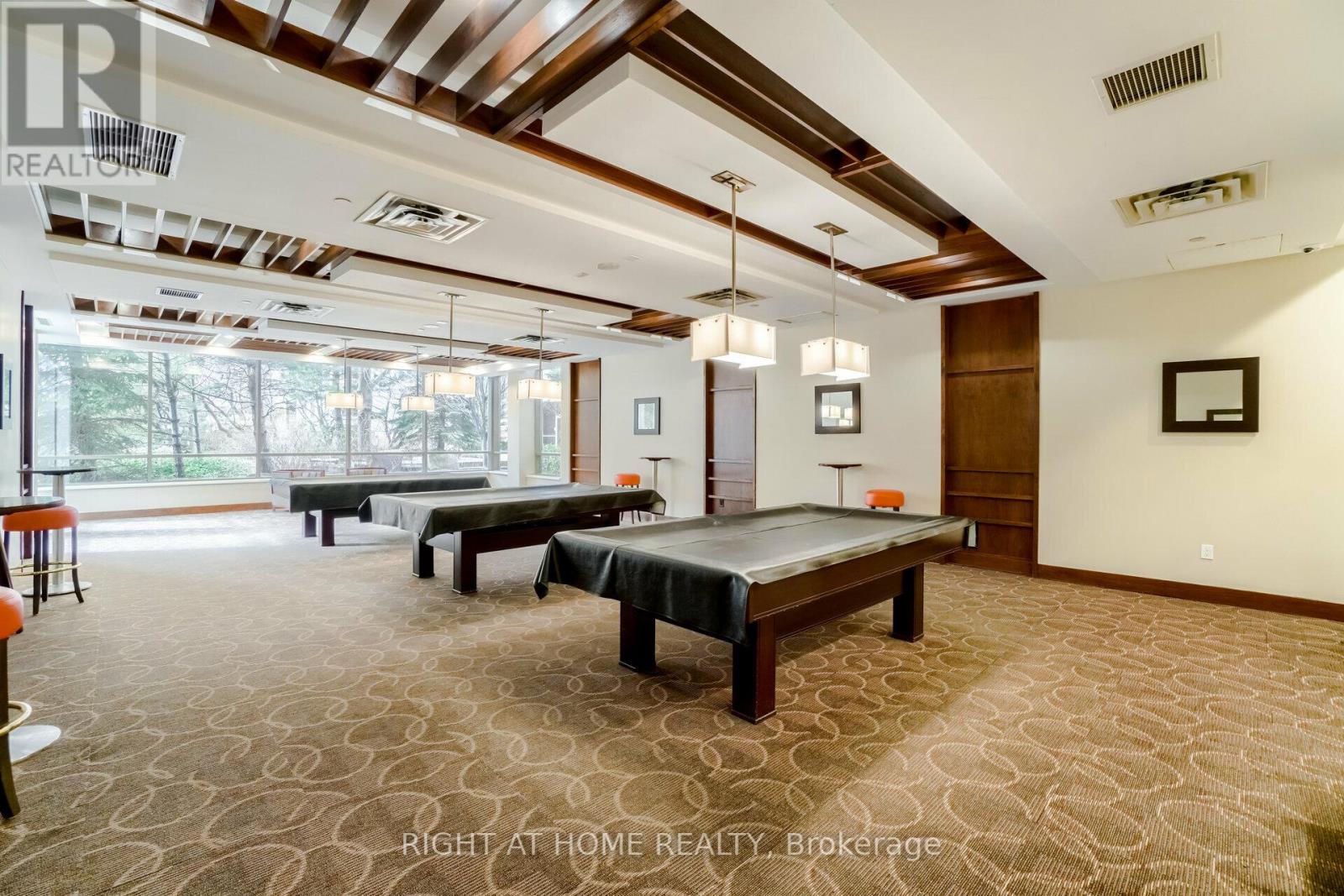 #1622 -3888 DUKE OF YORK BLVD, #1622