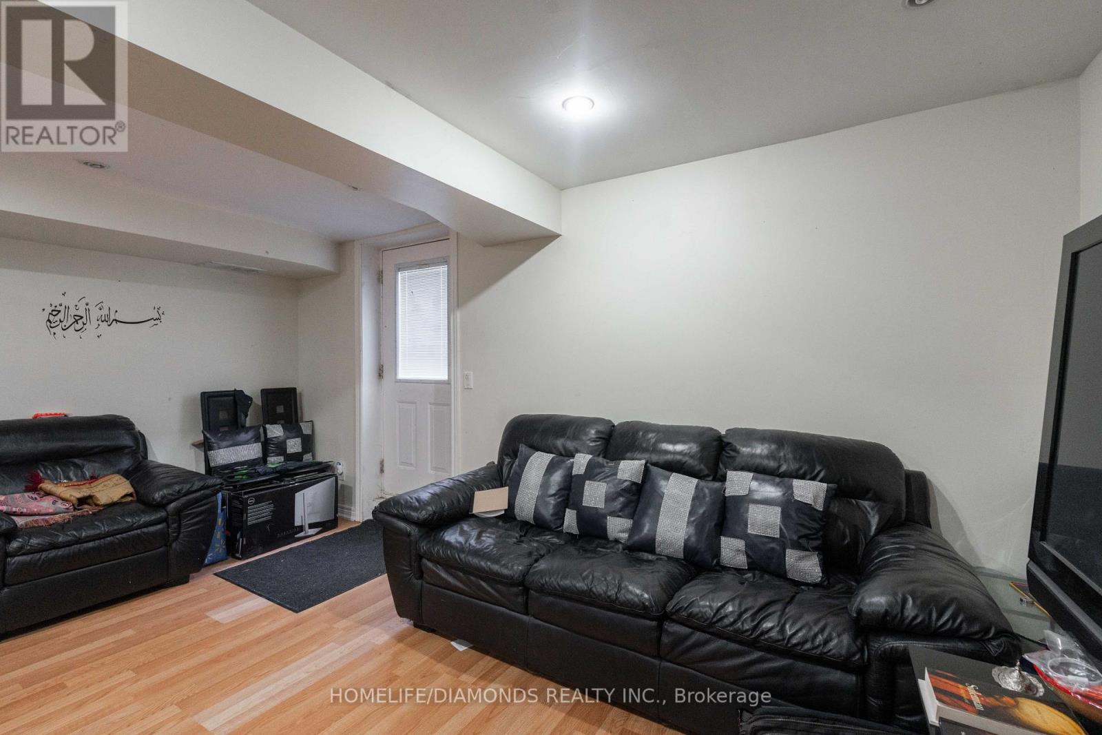 7173 VILLAGE WALK