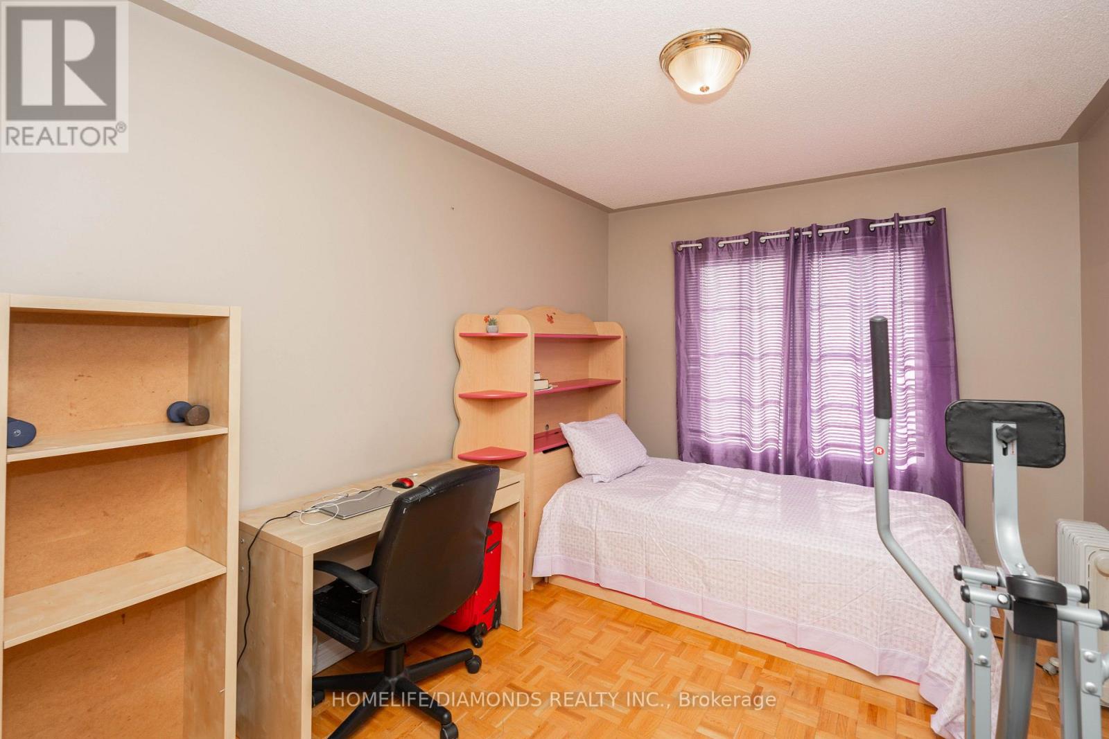 7173 VILLAGE WALK