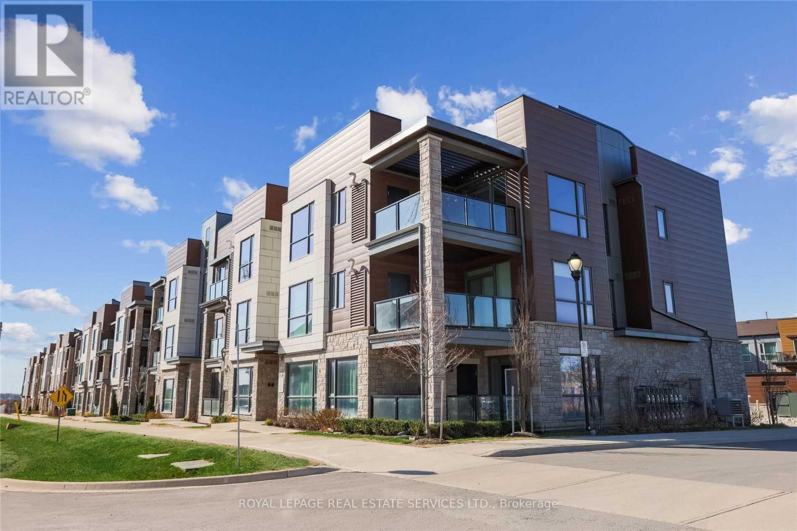 #205 -2388 KHALSA GATE, #205