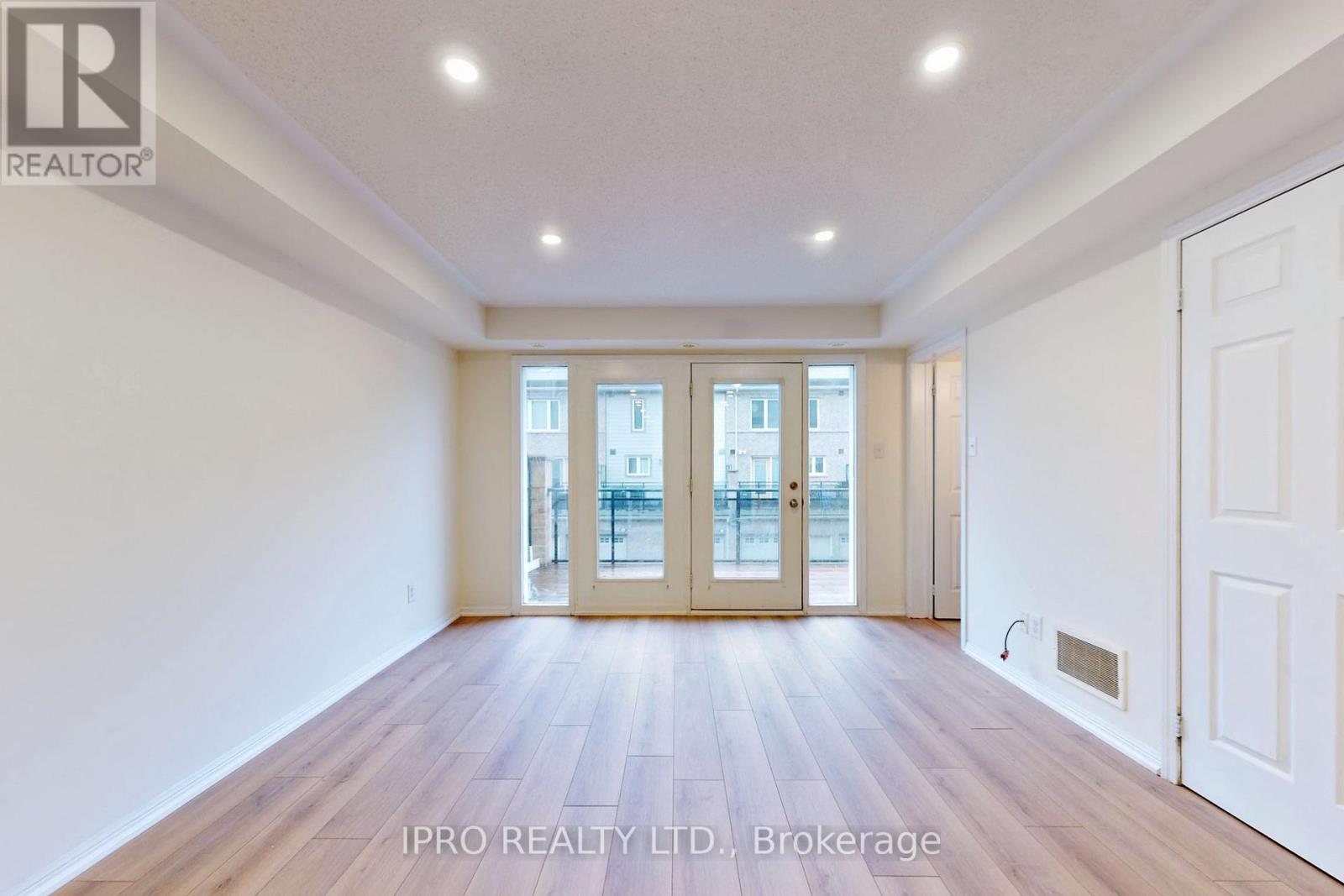 #12 -2891 RIO CRT, #12