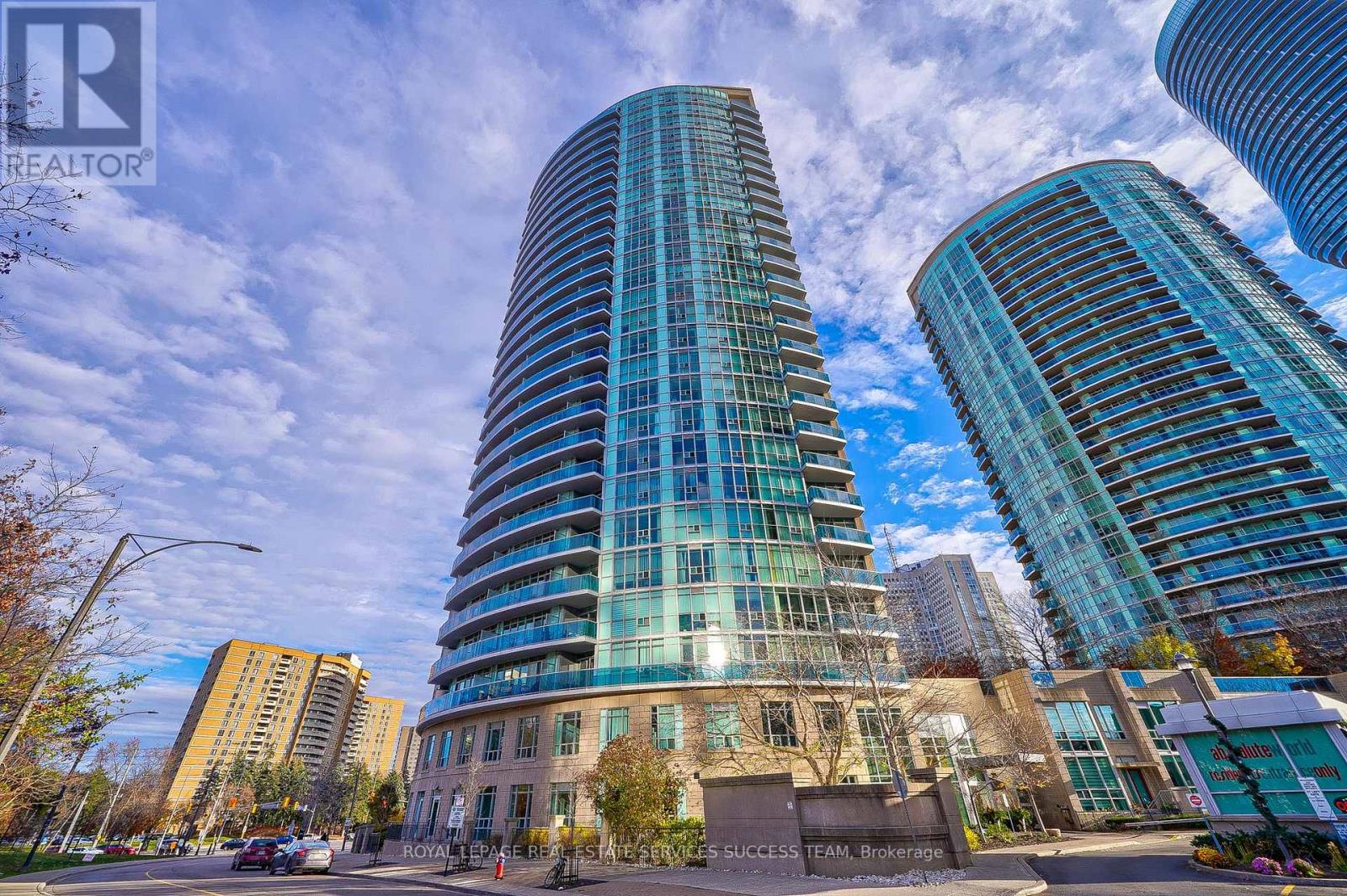 #910 -90 ABSOLUTE AVE, #910