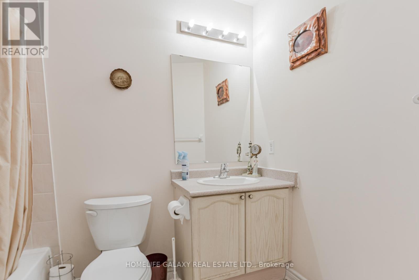 6 BOWSFIELD RD