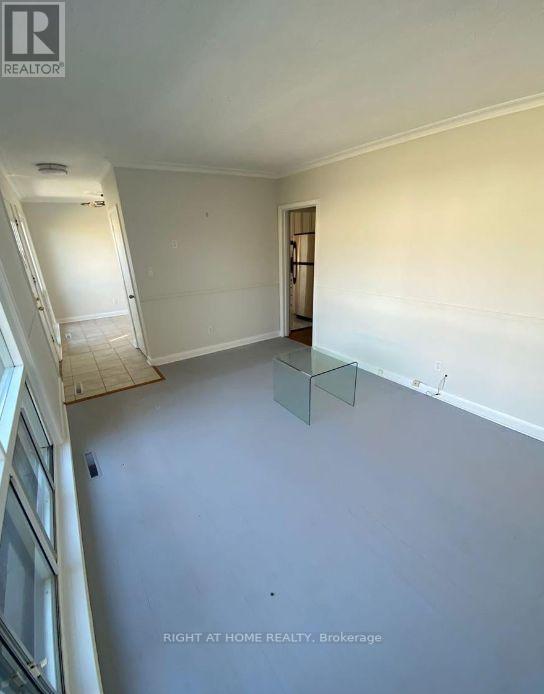 224 FELAN AVE W