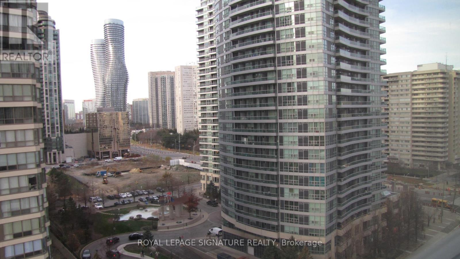 #1001 -36 ELM DR W, #1001