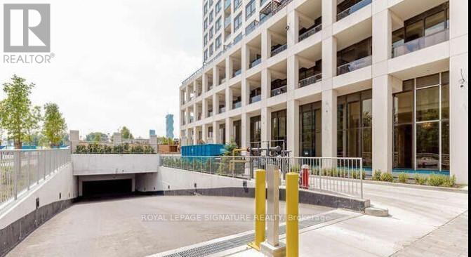 #1001 -36 ELM DR W, #1001