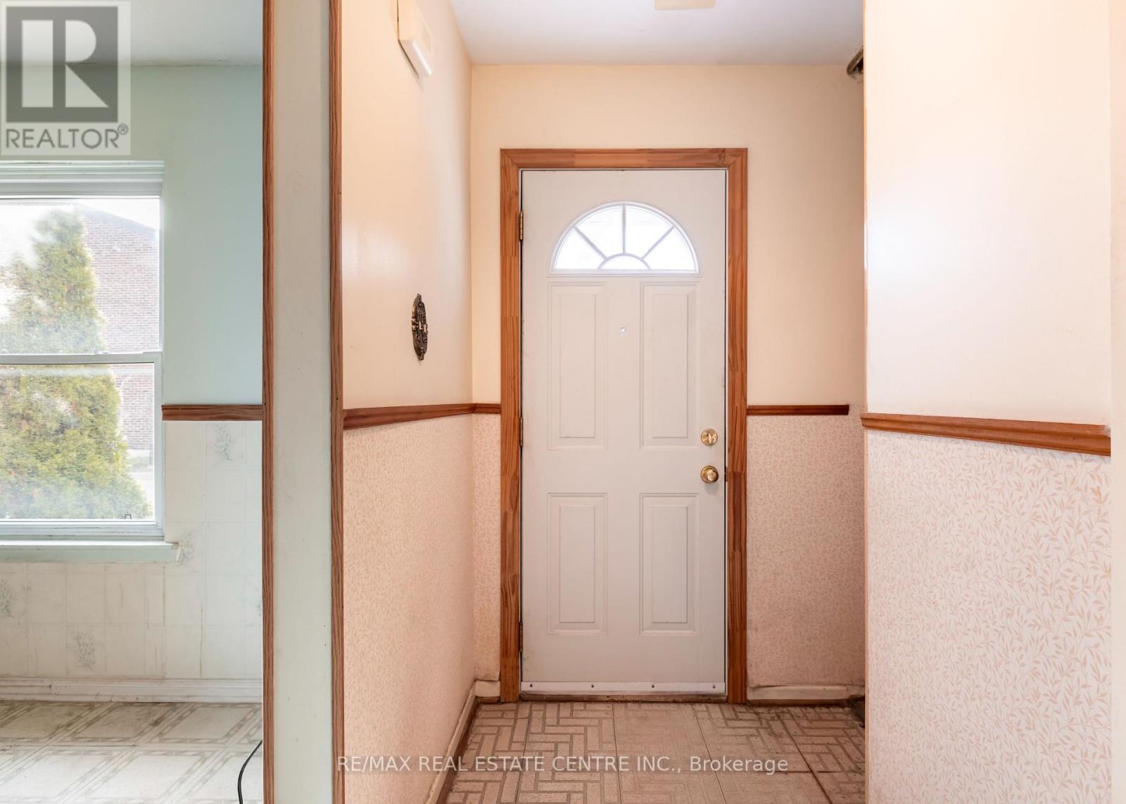 #73 -1020 CENTRAL PARK DR