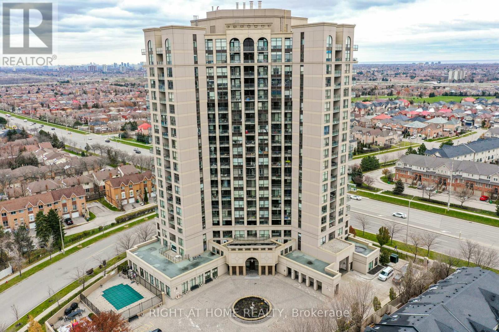 #1501 -220 FORUM DR, #1501
