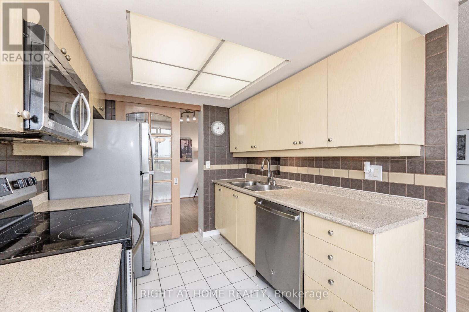 #503 -45 KINGSBRIDGE GARDEN CIRC, #503