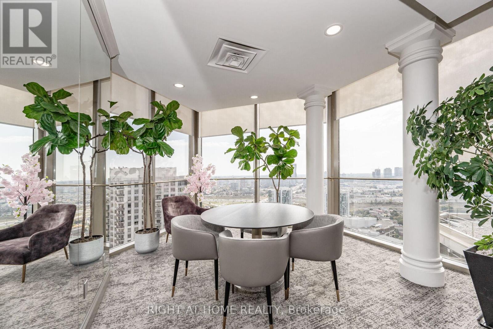#503 -45 KINGSBRIDGE GARDEN CIRC, #503