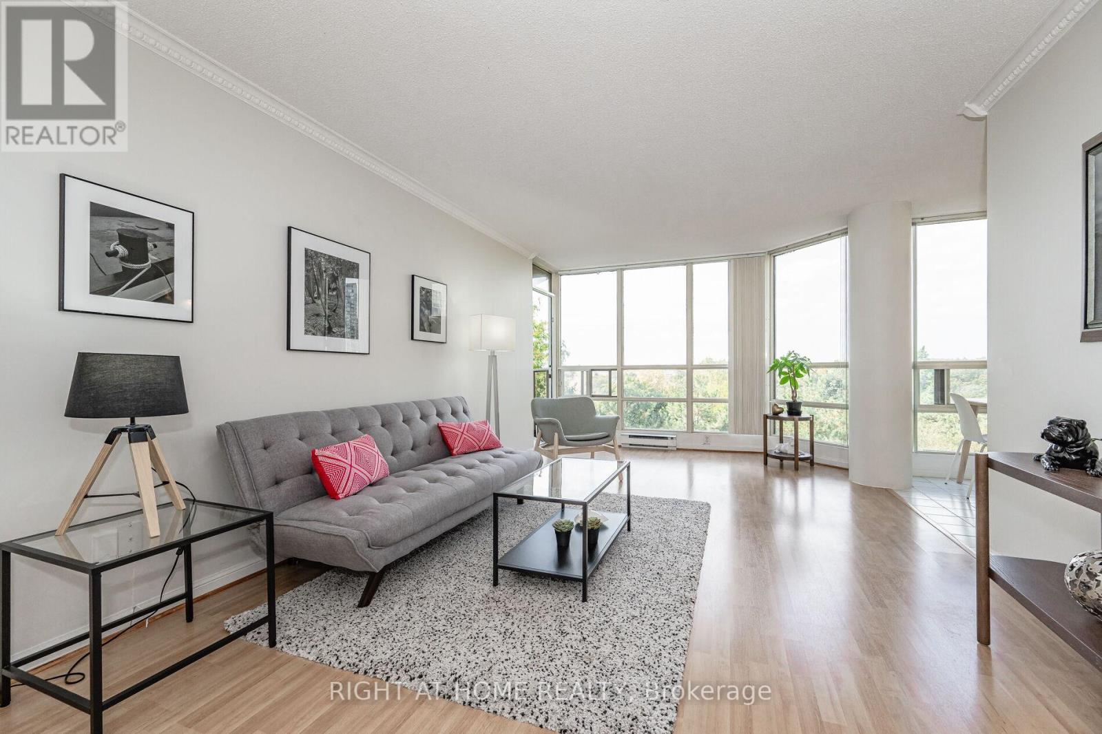 #503 -45 KINGSBRIDGE GARDEN CIRC, #503