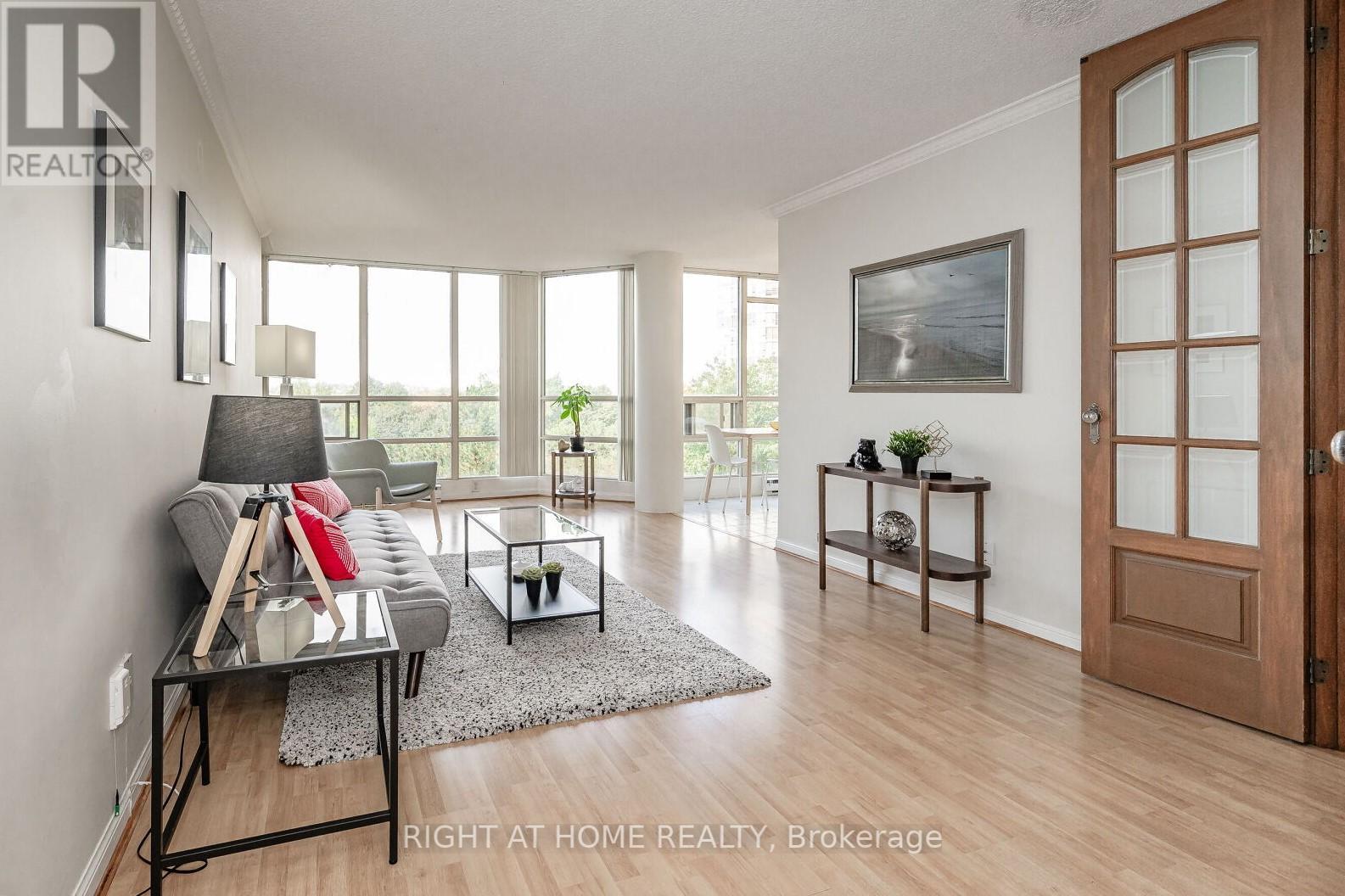 #503 -45 KINGSBRIDGE GARDEN CIRC, #503