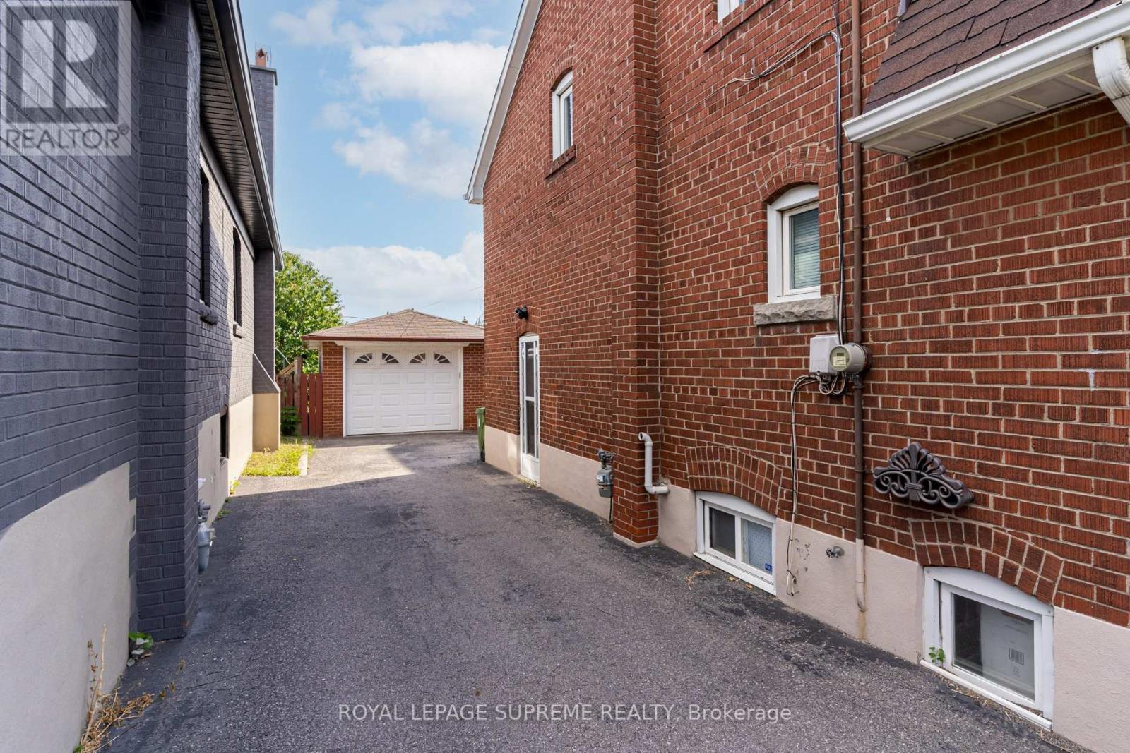 339 RANEE AVE