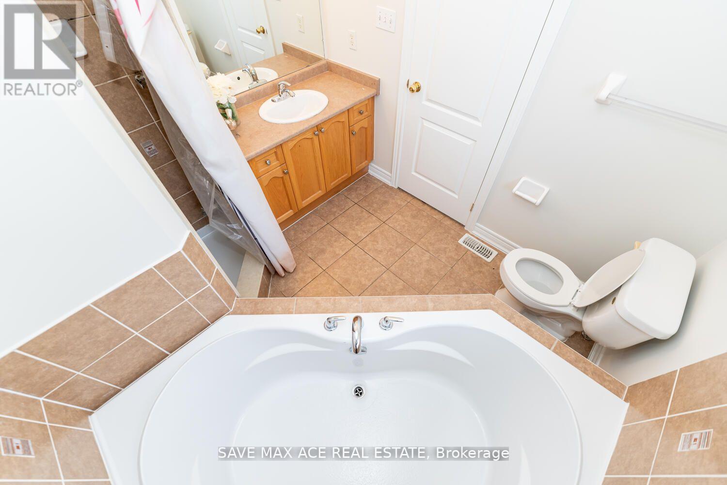 59 TOTTEN DR