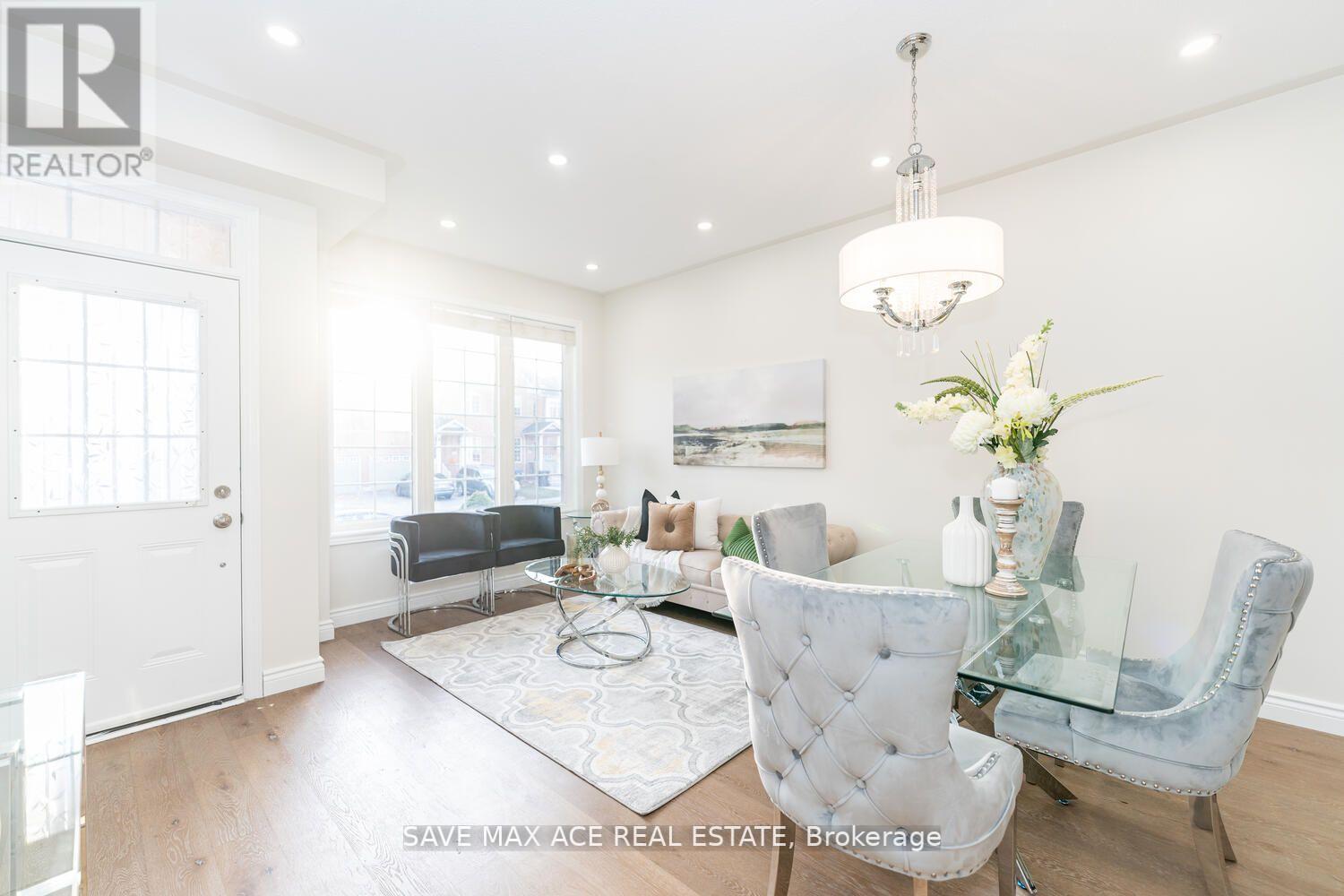 59 TOTTEN DR