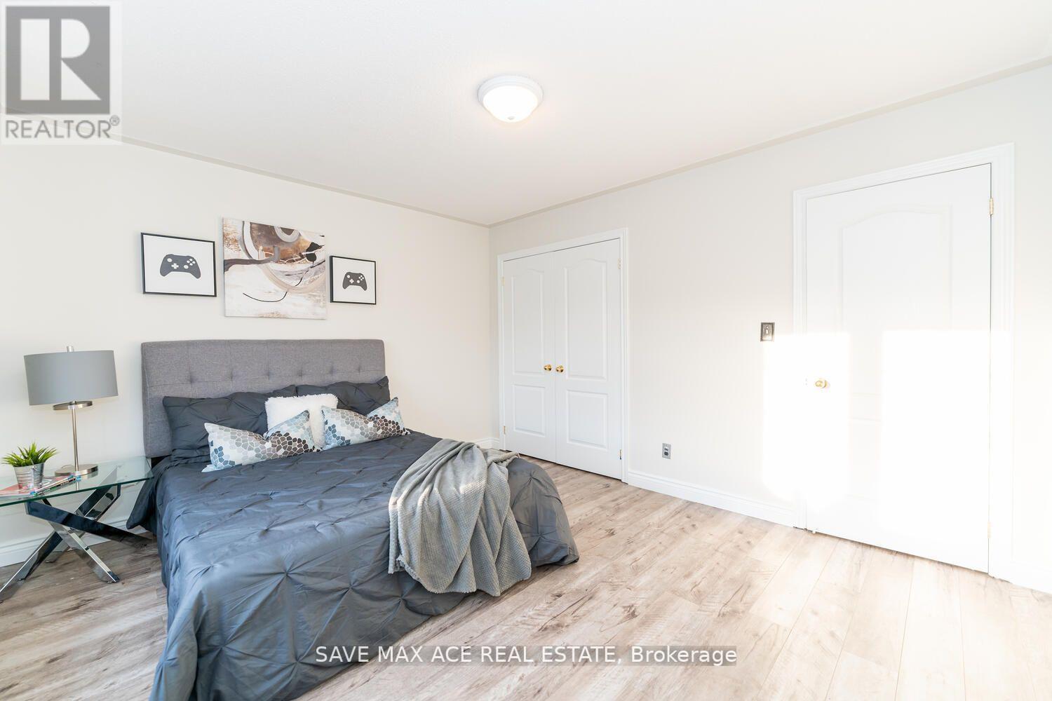 59 TOTTEN DR