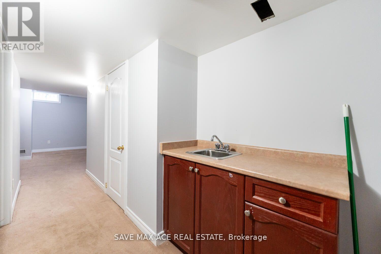 59 TOTTEN DR