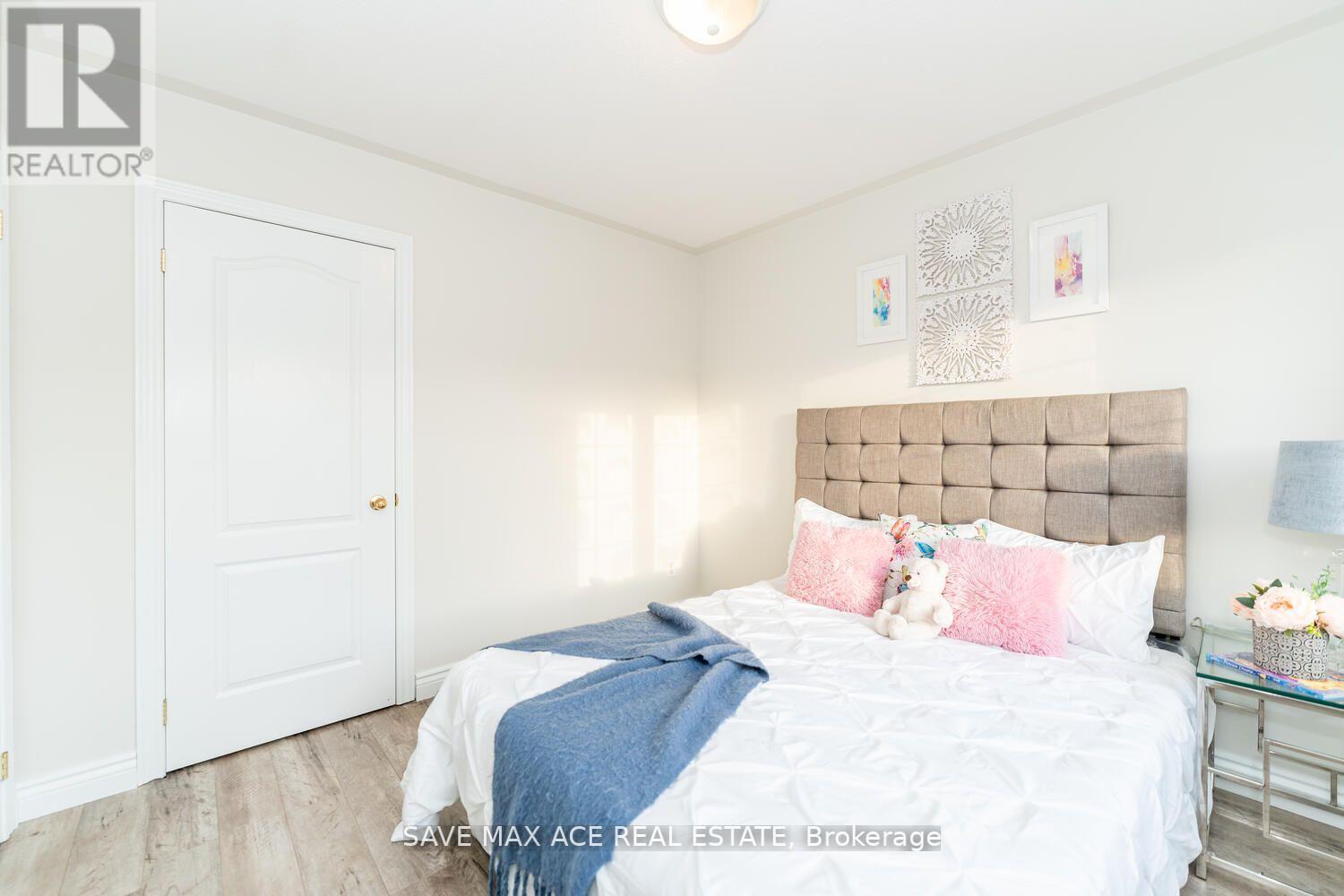 59 TOTTEN DR