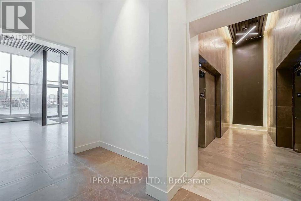 #430 -2485 TAUNTON RD E, #430