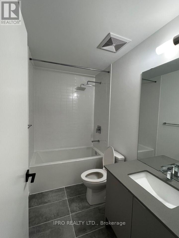 #430 -2485 TAUNTON RD E, #430