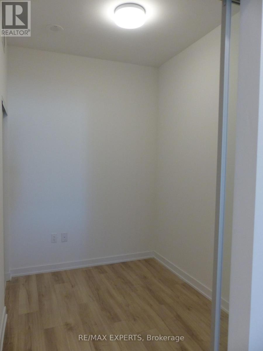 #517 -2433 DUFFERIN ST, #517