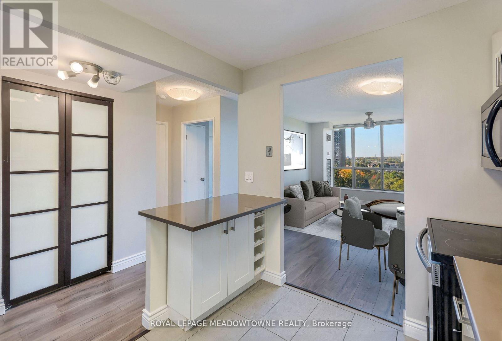 #1012 -1110 WALDEN CIRC, #1012