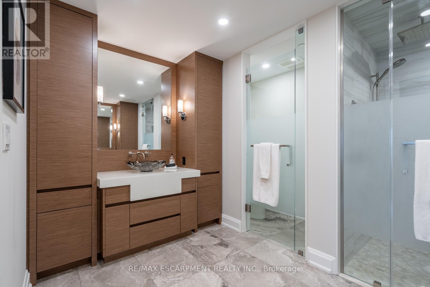 #509 -2060 LAKESHORE RD, #509