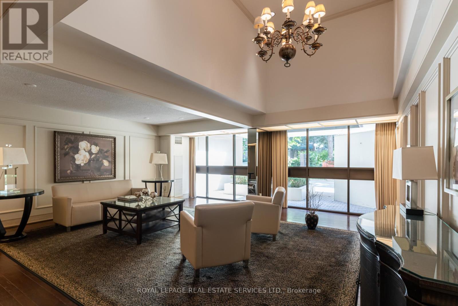 #403 -100 QUEBEC AVE, #403
