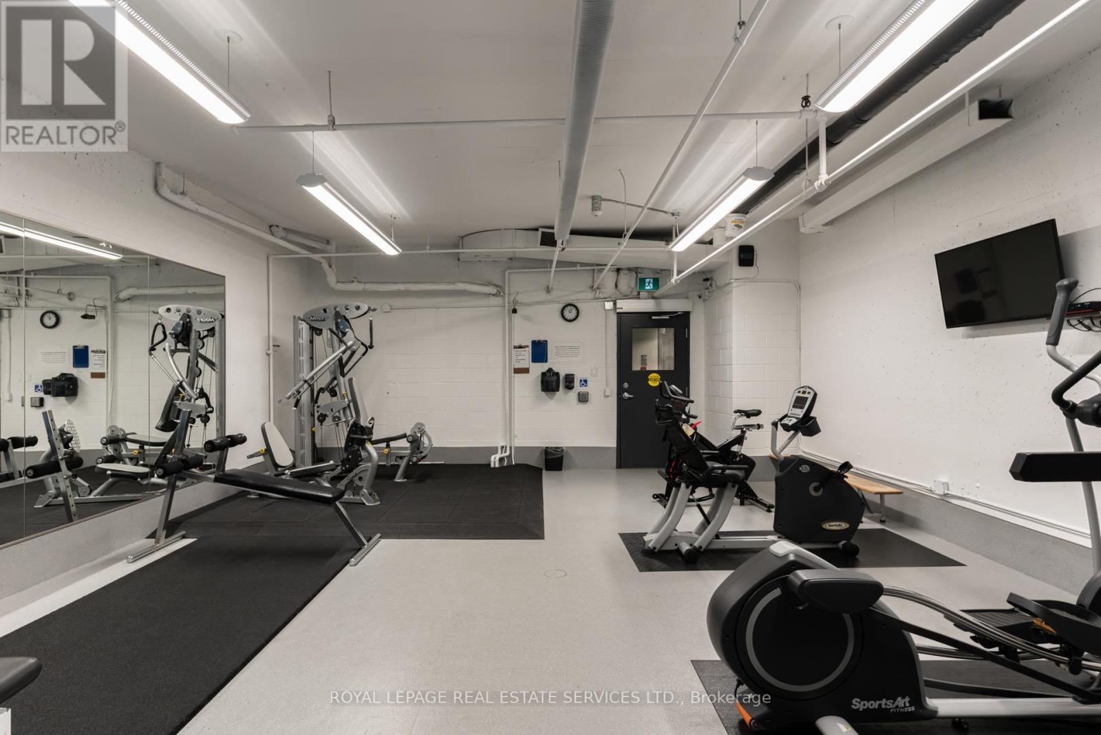 #403 -100 QUEBEC AVE, #403