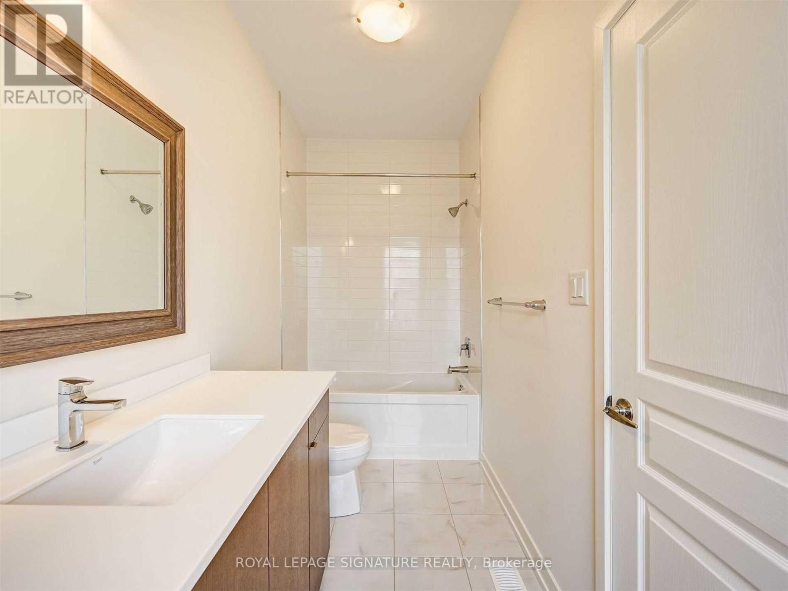 212 HUGUENOT RD