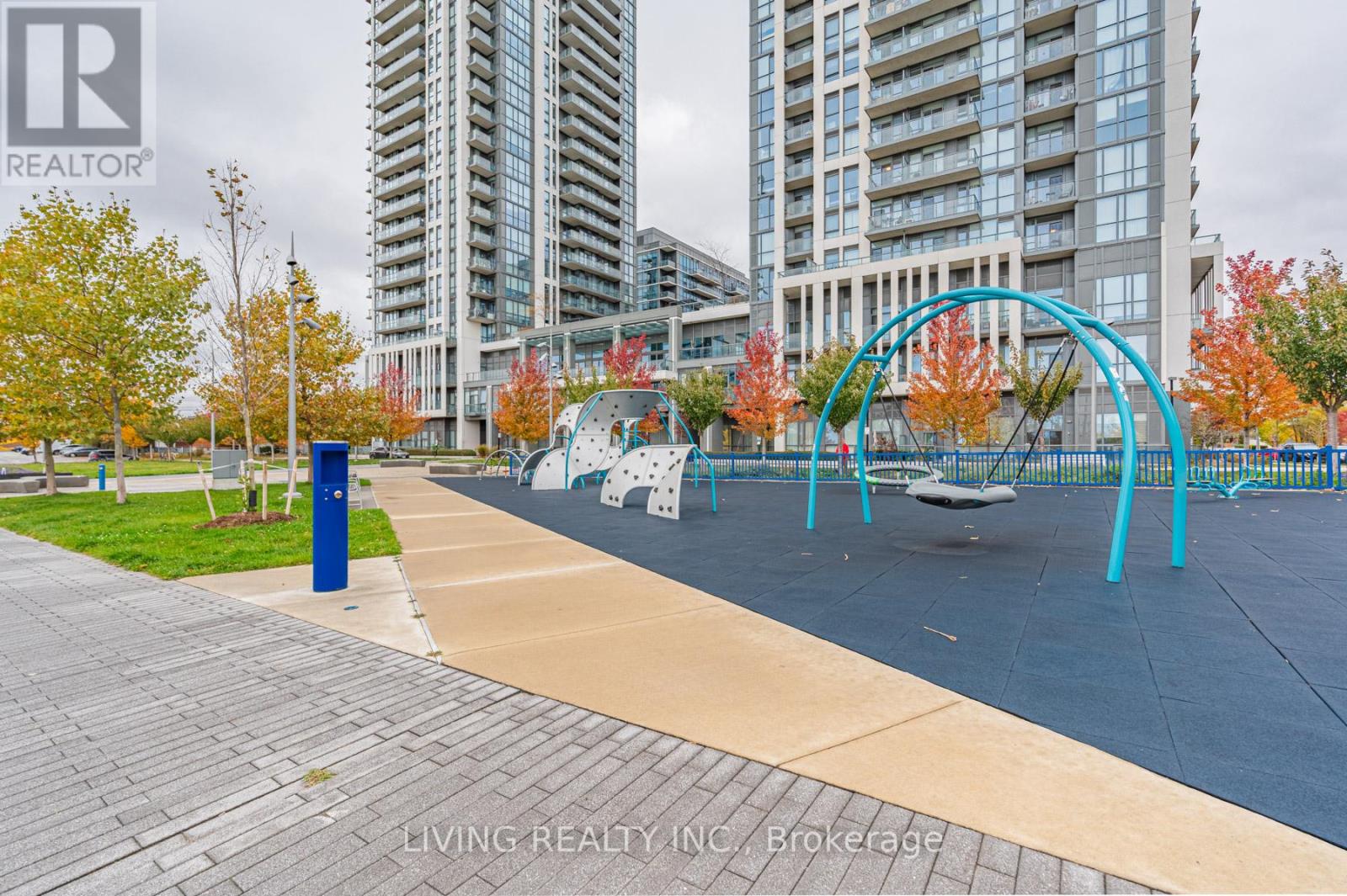 #510 -17 ZORRA ST, #510