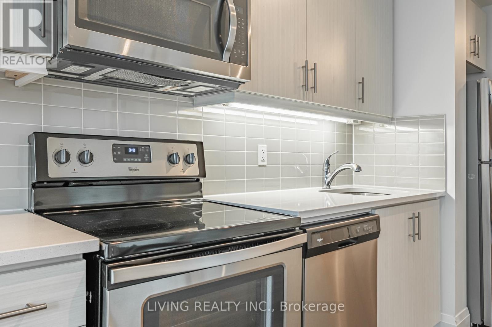 #510 -17 ZORRA ST, #510