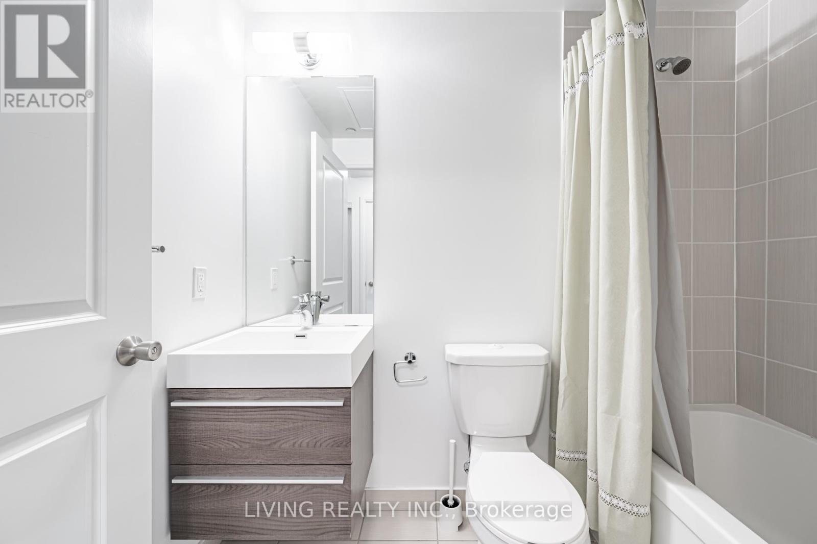 #510 -17 ZORRA ST, #510
