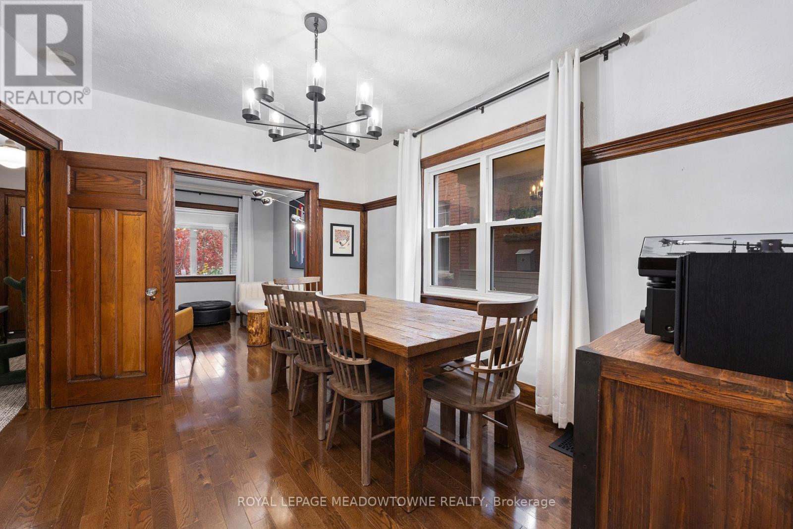 131 EVANS AVE