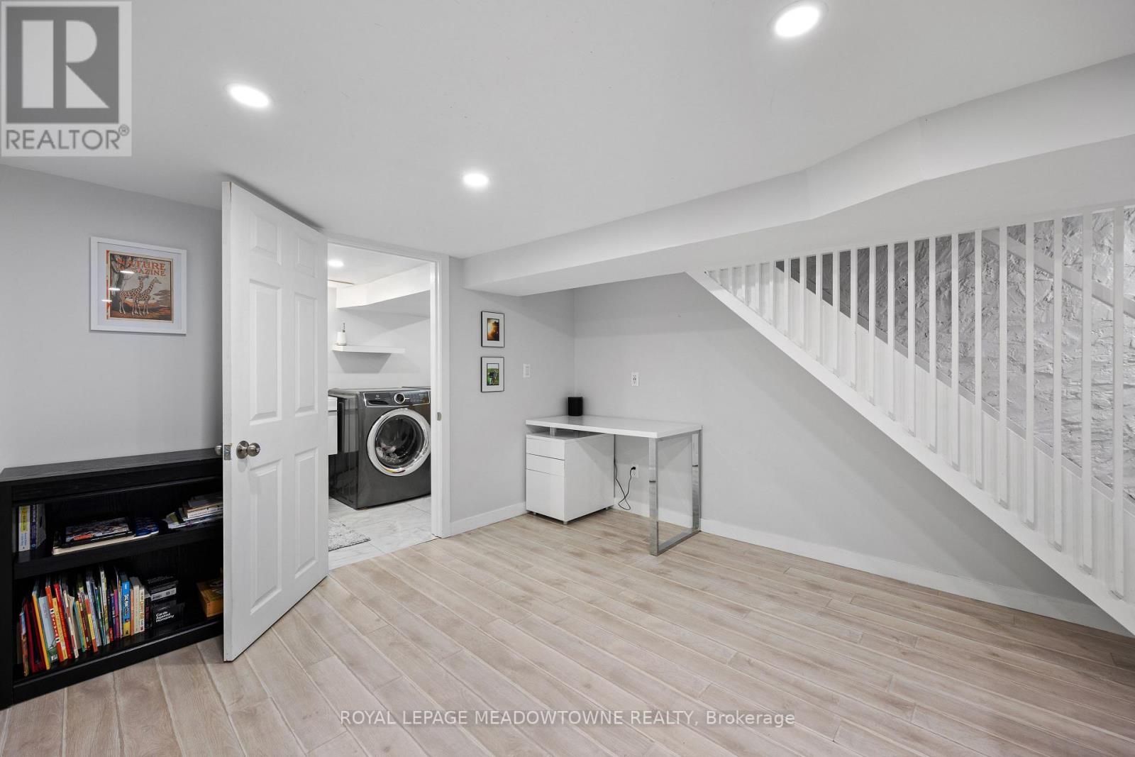 131 EVANS AVE