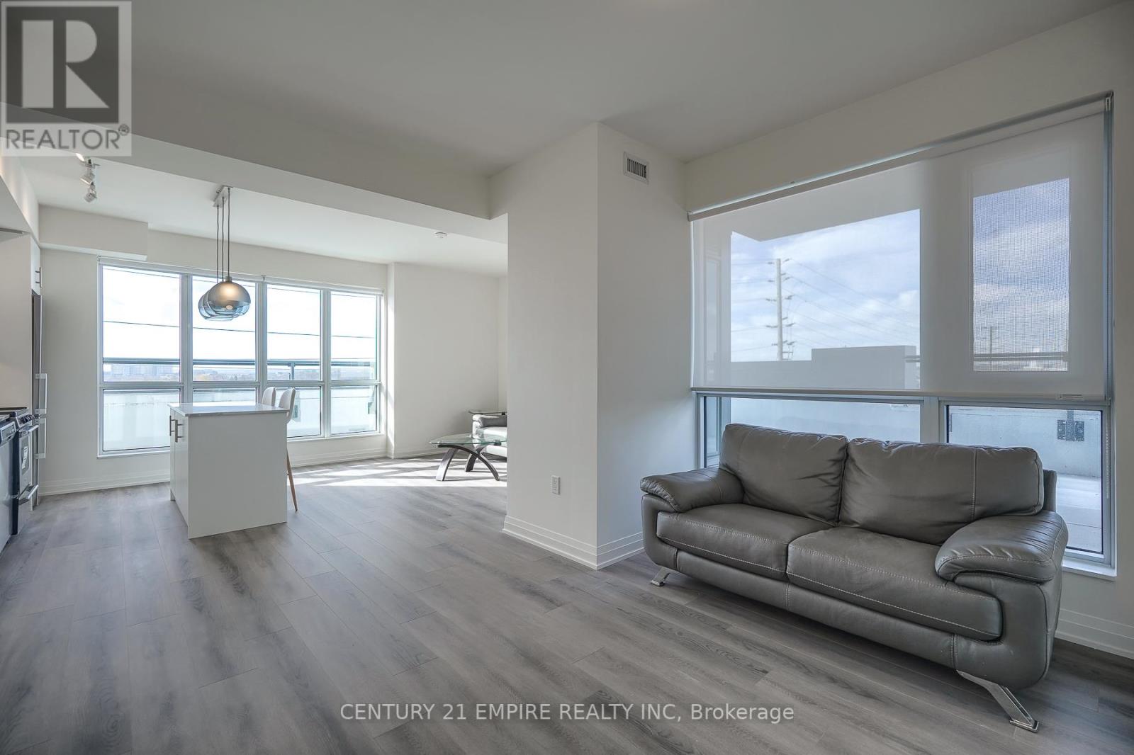 #306 -509 DUNDAS ST, #306