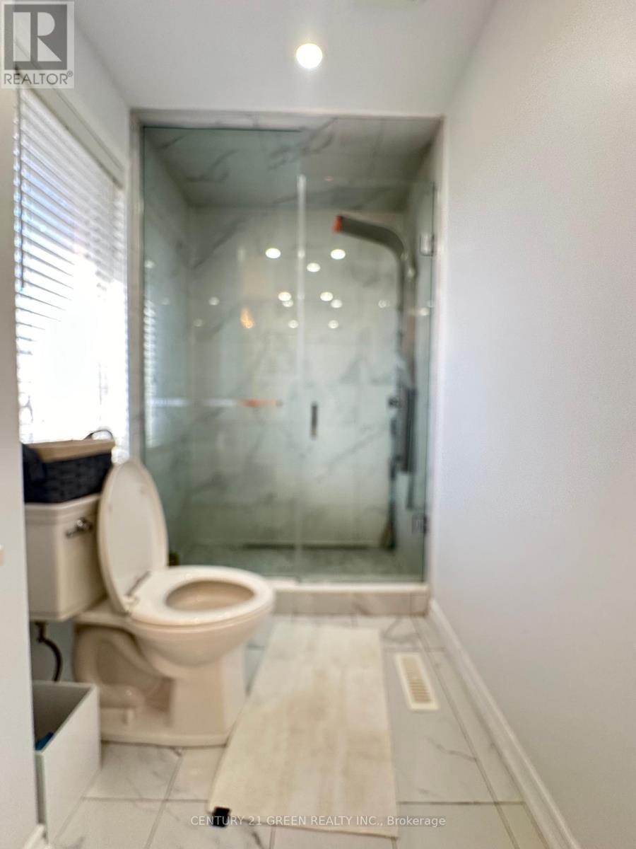 812 FERGUSON DR