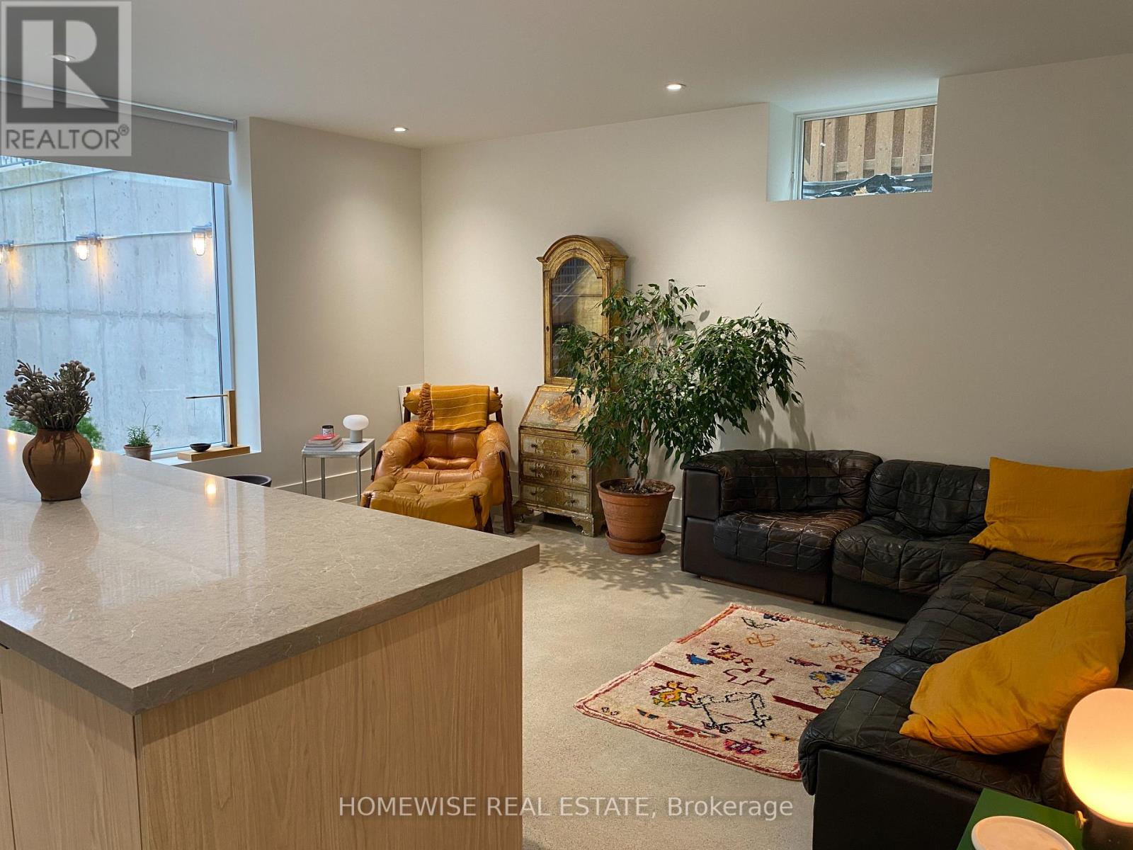 #1D -1540 KING ST W, #1D