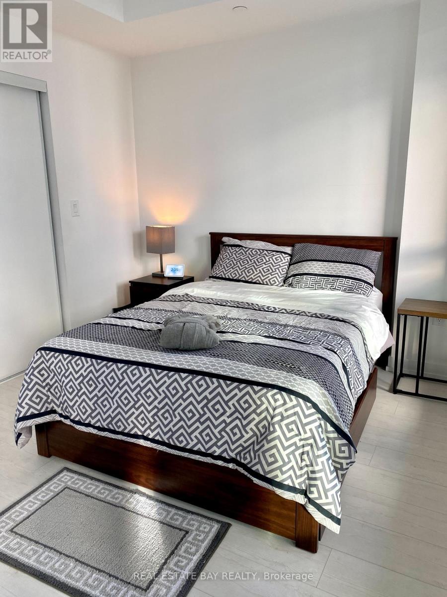 #612 -10 DE BOERS DR, #612